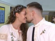 Весілля у&nbsp;шпиталі: у&nbsp;Києві поранений розвідник одружився з&nbsp;дівчиною з&nbsp;Донбасу (відео)