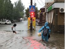 Мощный ливень накрыл Бердянск: обесточенный город уходит под воду, есть первые жертвы (фото, видео)