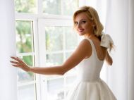 &laquo;Так ніхто не&nbsp;кохав&raquo;: Ірина Федишин у&nbsp;весільній сукні зворушливо заспівала для чоловіка