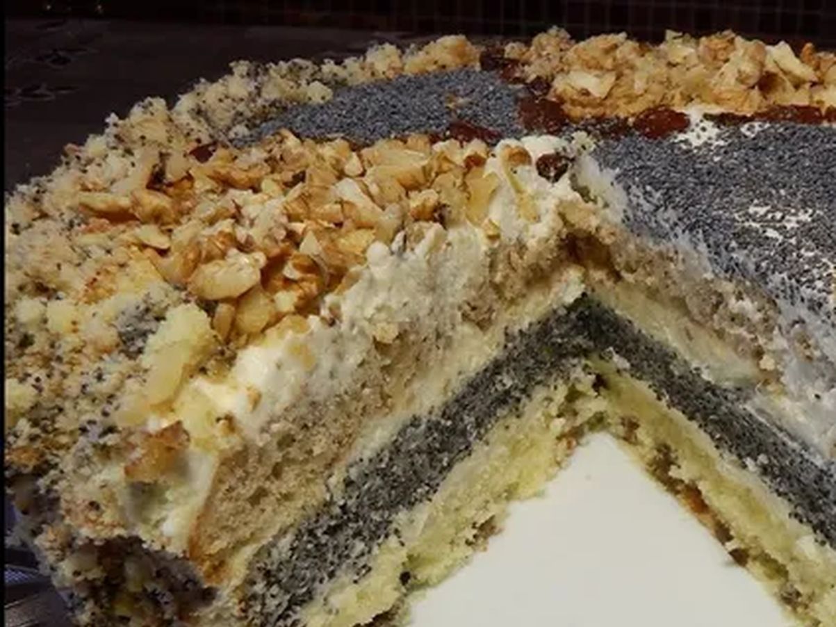 Торт с изюмом, маком и орехами - как приготовить - рецепт- видео - «ФАКТЫ»