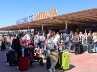 Виліт літака з&nbsp;Анталії до&nbsp;Одеси затримали на&nbsp;10 годин: що&nbsp;відомо