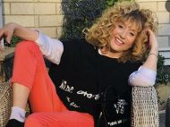 &laquo;Стройные ножки!&raquo;: Пугачева в&nbsp;мини-шортах оголила ноги и&nbsp;перессорила поклонников