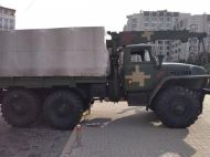 Військова вантажівка без гальм розбила кілька авто в&nbsp;центрі Києва: перші подробиці і&nbsp;фото з&nbsp;місця&nbsp;НП