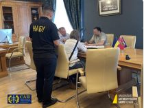 Главе Харьковского облсовета объявили подозрение в получении 1 млн гривен взятки 