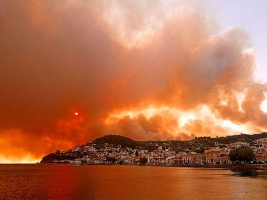 Пожежа на грецькому острові Евбея