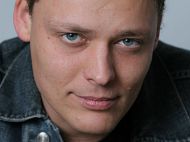 &laquo;Зуби і&nbsp;волосся випало, важив 40 кілограмів&raquo;: зниклий з&nbsp;екранів зірка російського кіно заявив про отруєння