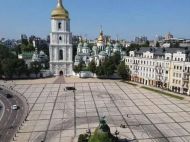 Дрифт на&nbsp;Софійській площі: Red Bull и&nbsp;Alyona Alyona прокоментували скандальную зйомку
