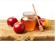 Яблоки и мед