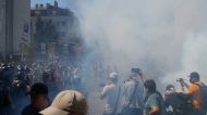 Представники &laquo;Нацкорпусу&raquo; закидали димовими шашками двір &laquo;будинку Зеленського&raquo; в&nbsp;центрі Києва