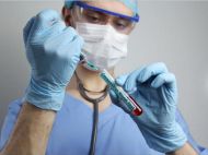 Чи&nbsp;потрібно робити тест на&nbsp;антитіла після вакцинації від ковіду: у&nbsp;НСЗУ дали категоричну відповідь