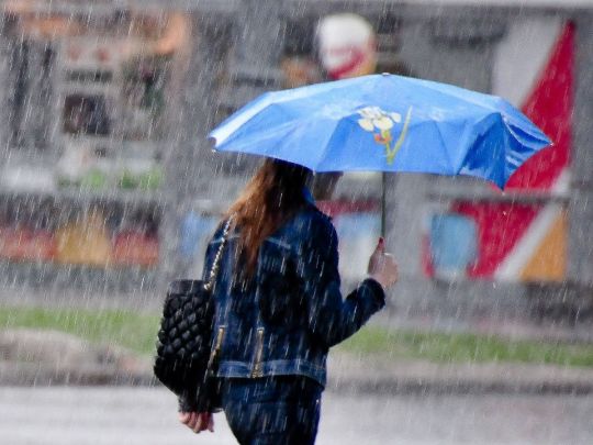 Затяжні дощі та похолодання: погода в Україні різко зміниться