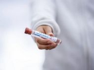 За&nbsp;сценарієм 2020 року: медики розповіли, коли чекати на&nbsp;сплеск заражень COVID-19