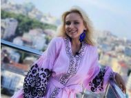 &laquo;Знімає сліди &bdquo;веселих&ldquo; вечорів&raquo;: Лілія Ребрик, яка приспустила халатик, дала незвичайну пораду по&nbsp;догляду за&nbsp;шкірою