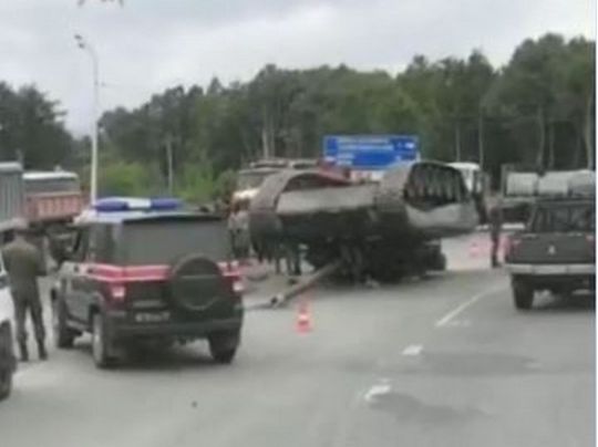 В России перевернулся танк