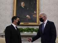 &laquo;Згадав після зустрічі&raquo;: Зеленський забув обговорити візит Байдена в&nbsp;Україну