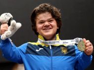 Її&nbsp;тендітні ручки були наче сталеві: на&nbsp;Паралімпіаді вінничанка Марʼяна Шевчук стала чемпіонкою у&nbsp;змаганнях з&nbsp;пауерліфтингу
