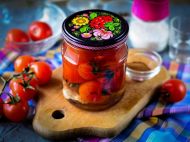 Помідори з&nbsp;корицею на&nbsp;зиму: простий рецепт
