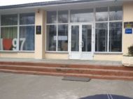 Діти скаржилися на&nbsp;кашель та&nbsp;утруднене дихання: в&nbsp;школі в&nbsp;Києві невідомий розпорошив газ з&nbsp;перцевого балончика