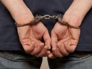 Застосував фізичну силу: під Києвом 24-річний чоловік зґвалтував 50-річну односелицю