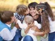 Дає можливість отримати пільги в&nbsp;різних сферах: як&nbsp;в&nbsp;Україні набути статус малозабезпеченої сім'ї