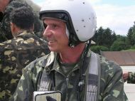 &laquo;Ми&nbsp;спускались на&nbsp;парашутах і&nbsp;бачили, як&nbsp;наш літак падав у&nbsp;вихорі вогню&raquo;: пілоти &laquo;сушки&raquo; врятувались після того, як&nbsp;їх&nbsp;збили російські окупанти