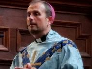 Іспанський єпископ зрікся сану, закохавшись у&nbsp;письменницю еротичних романів