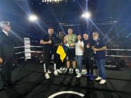 Непереможний українець Сіренко &laquo;вимкнув&raquo; у&nbsp;першому раунді досвідченого росіянина: відео нокауту