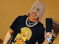 Сучасна Золотоволоска: репер імплантував собі в&nbsp;череп золоті ланцюжки замість волосся