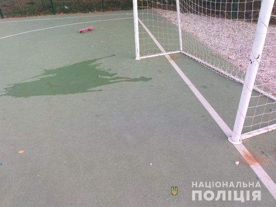 У Харкові рятують 6-річну дитину, яку мало не вбили ворота на шкільному стадіоні