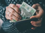 Мінімальна пенсія в&nbsp;Україні збільшиться в&nbsp;2022 році двічі: названі дати підвищення