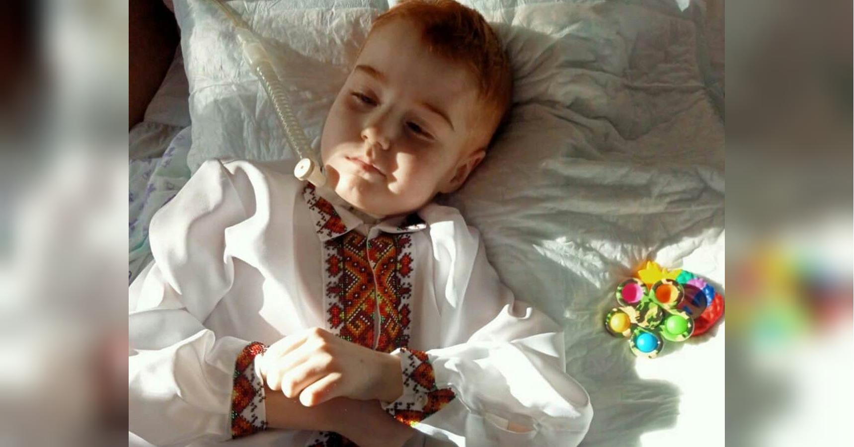 «Всіх люблю»: 11-річний хлопчик, якому в лютому лікарі дали лише 10 днів життя, записав зворушливе відео