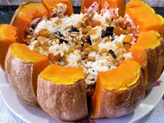 Осенний символ изобилия и достатка: как приготовить армянскую хапаму - фруктовый плов в горшочке из тыквы