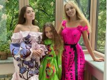 Полякова з дочками