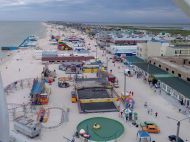 Поки 1800 грн на&nbsp;добу, скоро буде на&nbsp;500 грн дорожче: відомі ведучі розповіли про ціни та&nbsp;умови відпочину в&nbsp;Кирилівці