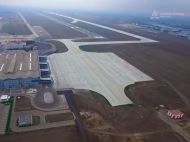 Одеський аеропорт призупиняє роботу: що&nbsp;відбувається