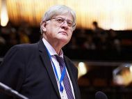 Тільки за&nbsp;рішенням суду: член ПАРЄ стурбований переслідуванням медіа в&nbsp;Україні владою