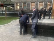 У&nbsp;Києві чоловік намагався підпалити себе в&nbsp;приміщенні Офісу президента