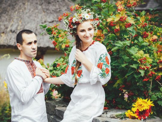 Пара в українському національному одязі