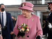 Королева Єлизавета відмовилася від звання «Старенька року»