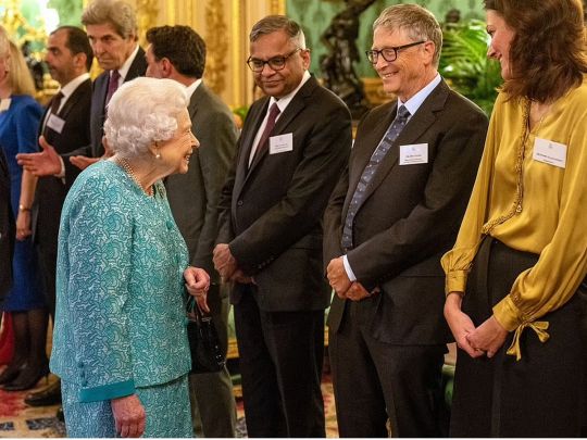Королева Елизавета и Билл Гейтс