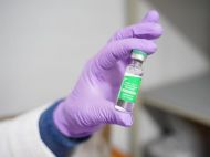 Чи&nbsp;можна вживати алкоголь напередодні та&nbsp;після вакцинації від ковіду: МОЗ здивував відповіддю