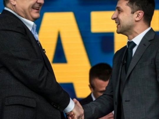 Порошенко та Зеленський під час передвиборчих дебатів на стадіоні