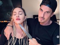 Мадонна с ножом у горла