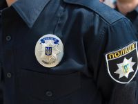 Пролежав на підлозі три дні без води та їжі: під Києвом поліцейські врятували хворого старого