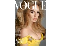 Адель у корсеті на обкладинці журналу Vogue