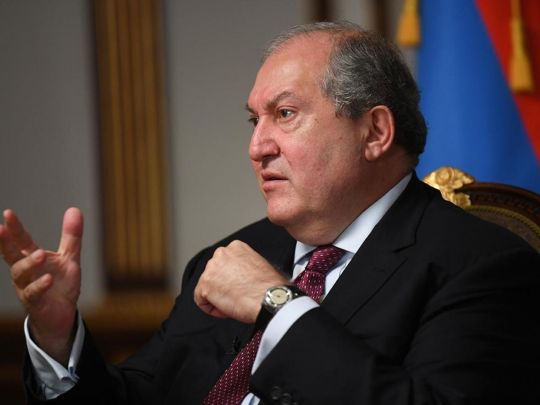 «Це рішення зовсім не емоційне»: президент Вірменії Саркісян оголосив про відставку