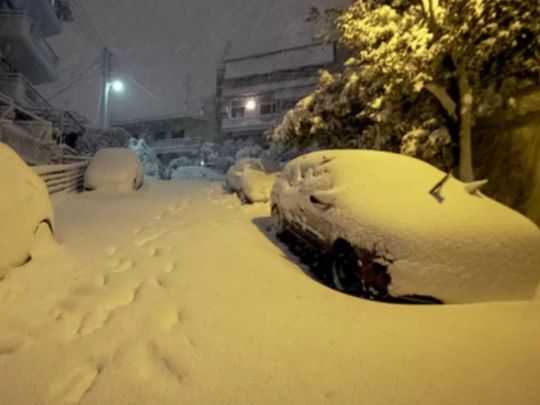 Машины в снегу