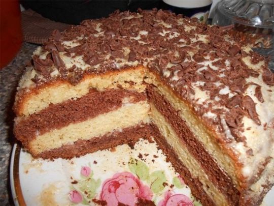 Торт на кефірі: рецепт простого, ніжного та дуже смачного десерту