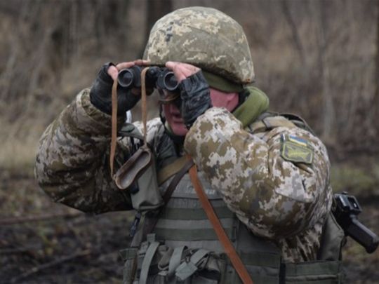 На Донбассе ранен боец ВСУ: оккупанты открывали огонь около Марьинки, Невельского и Песков