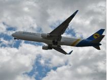 Вимога лізингодавців: МАУ відправляє п&#39;ять літаків до Іспанії